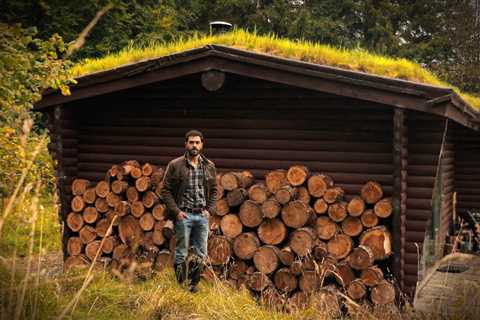 Log Cabin in the Mountains with Living Roof: 10 Days in the Scottish Highlands
