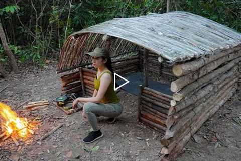 Solo Overnight Rainy Season - Build Shelter Using Plastic Wrap - Survival Alone In Rainforest