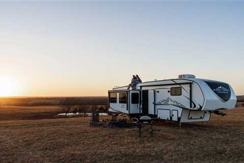 Can a Half-Ton Pickup Truck Tow a Fifth Wheel RV?