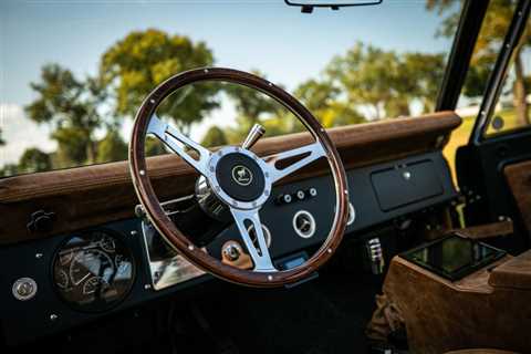 Gateway Bronco’s 1968 Bronco Built for SOTF Veterans’ Charity